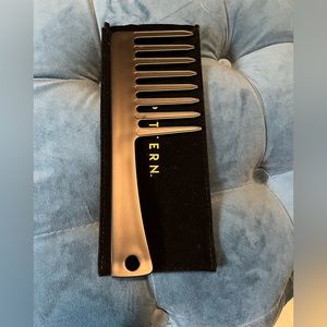 NWT PATTERN Wide Tooth Comb w Case